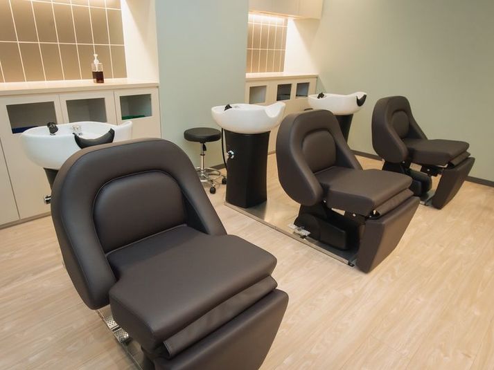 シェアサロン　個室カットブース　美容所登録済み - times salon栄　タイムズサロン栄