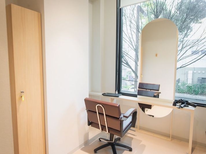 シェアサロン　個室カットブース　美容所登録済み - times salon栄　タイムズサロン栄