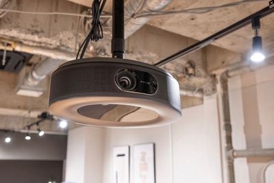 天吊りプロジェクター - Aivicスペース元町中華街の設備の写真