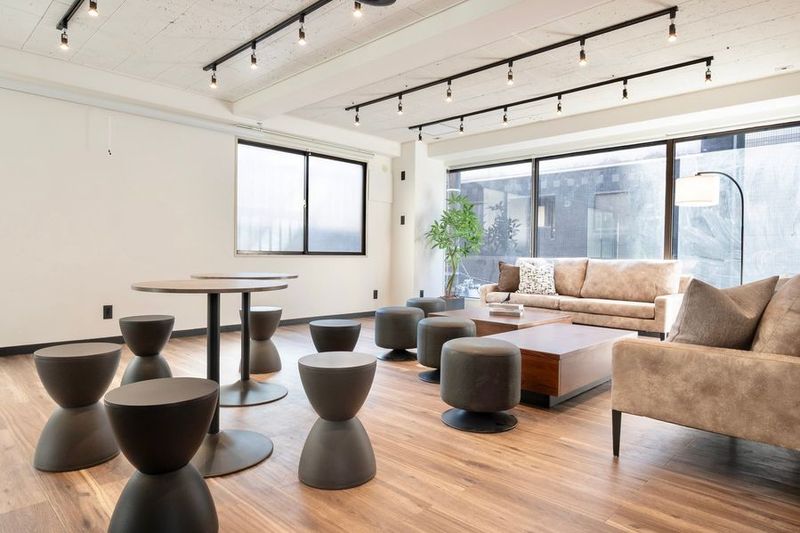 Aivicスペース池袋西口3号店 - Aivicスペース池袋西口3号店