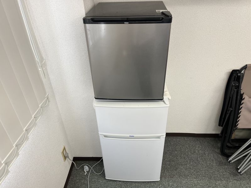 ポプラ　一枚板　ローテーブル　ベンチ　別荘　民泊　レンタルスペース　ホテル ポプラ一枚板ローテーブルベンチ別荘民泊レンタルスペースホテル