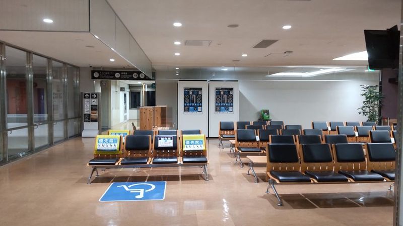 251-01 - テレキューブ　大分空港国内線ターミナル2階