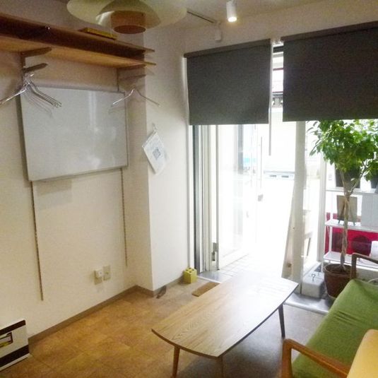 スペースセサミ草加 - スペースセサミ草加店　１階