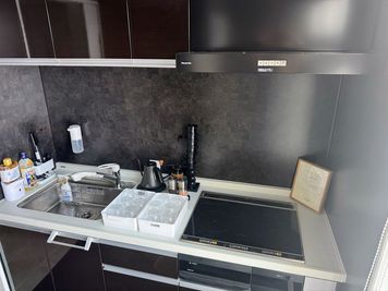 ミニキッチン - 丘の詩「美瑛テラス」 美瑛中心地・景観条例地区駅前通り沿いにある大型レンガ造り邸宅１Fの室内の写真