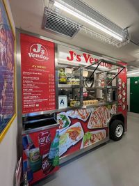 １階営業スペース - 【多様な利用用途】イベント、ポップアップ、貸切スペース 【様々な用途に対応可能】イベント・ポップアップ等、多目的スペースの室内の写真