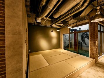 Kyoto Guesthouse HIVE HIVEマルチラウンジ🔥 🎥　Kyoto の室内の写真