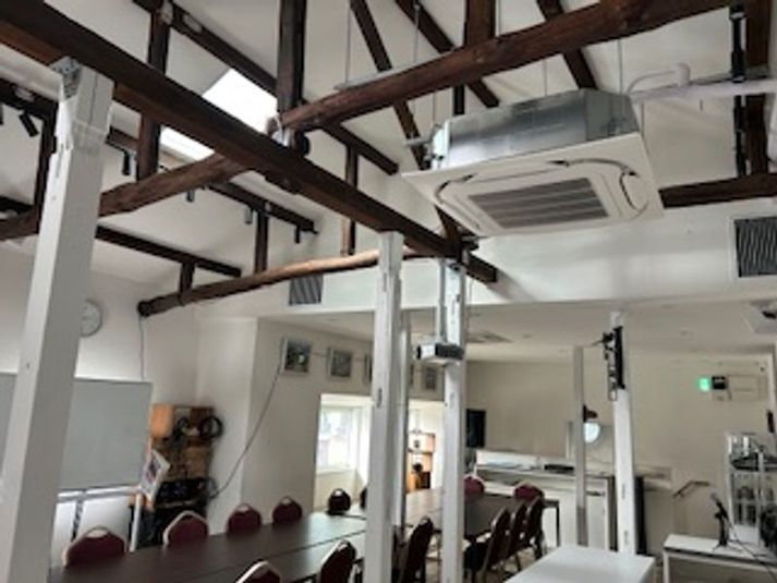 ホワイトハウス「泪橋」 - ホワイトハウス泪橋