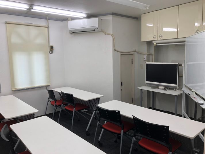 個室 会議・多目的タイプ - Win Laboレンタルスペース
