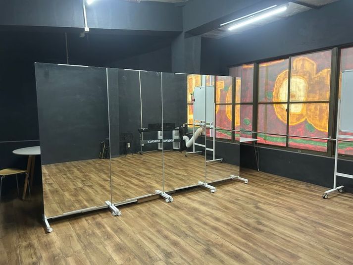 おおきにスタジオB【配信・アー写撮影・少人数でのダンス練習向き】 - おおきにスタジオ