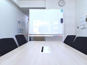 【Brenz横浜】横浜駅2分★アクセス抜群★ 横浜駅東口徒歩2分／5階509の室内の写真