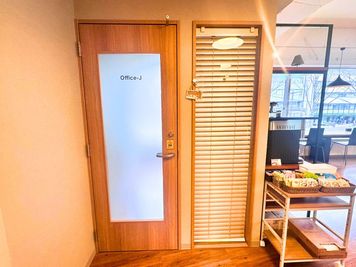 完全個室 - スタンダード会議室　仙台あおば通り333店 office-Jの室内の写真
