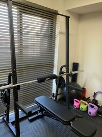 ベンチプレスやスクワットも可能です！ - 福島プライベートサロン 最上階占有 プライベートサロンの設備の写真