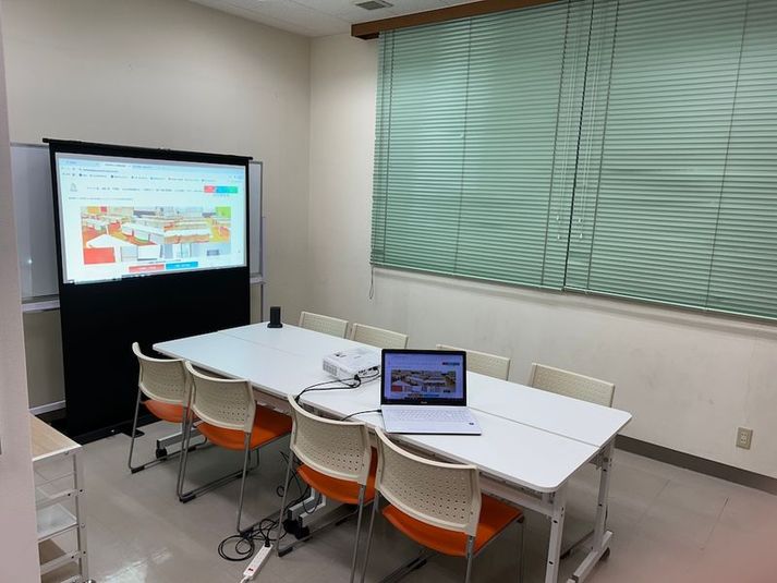 東町102会議室[定員8+予備椅子] - みんなの貸会議室　那覇東町店