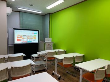【旭橋駅5分】定員12+α名！モニター含む備品・高速Wi-Fi無料！東町103会議室 - みんなの貸会議室　那覇東町店