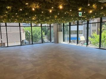 FEEEP銀座店 FEEEP銀座プレミアムイベントスペースの室内の写真