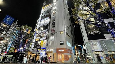 アミューズメント BAR Z1 新宿東口店 新宿のアミューズメントBARの外観の写真
