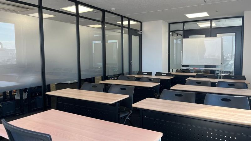 みなとみらい・富士山を一望できる最上階の大スペース「みなと」 - みなとみらいと富士山を一望する最上階の明るいレンタルスペース