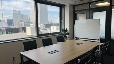 馬車道駅から徒歩3分！富士山・みなとみらい・よこはまコスモワールドを一望できるビル最上階の明るい会議室「みらい」 - 赤レンガ倉庫と富士山を望むレンタルスペース「みなと」/「みらい」