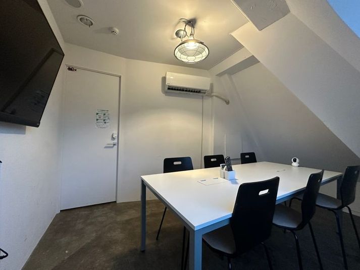 6名用会議室 - 松戸 by 松戸shareBASE