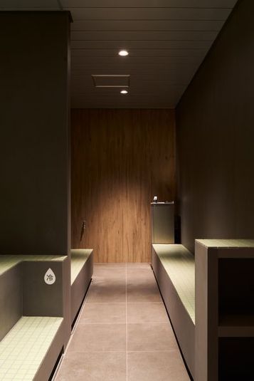 フィンランドサウナの本質を追求した本格サウナルーム（男性利用） - 大宮サクラスクエアモール2階WAW大宮