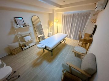 調光ライト - レンタルサロンLeap レンタルサロンLeap 《伏見》の室内の写真