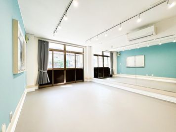 ダンススタジオ　OLIVE（オリーブ）西日暮里店 🌿ダンススタジオ OLIVE（オリーブ）西日暮里店🌿の室内の写真