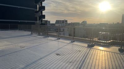 夕方の時間帯の写真です。 - 高槻初！屋上レンタルスペース　(株)サンワコーポレーション 屋上レンタルスペースの室内の写真