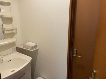 ・備品が充実しています。
・こだわりの設備です。
・お洒落な備品が揃っています。 - minoriba_鈴鹿住吉三丁目店 レンタルサロン　Eスペースの室内の写真