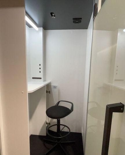 完全個室テレカン⑧ ※予約時間前は入室不可 - いいオフィス南越谷