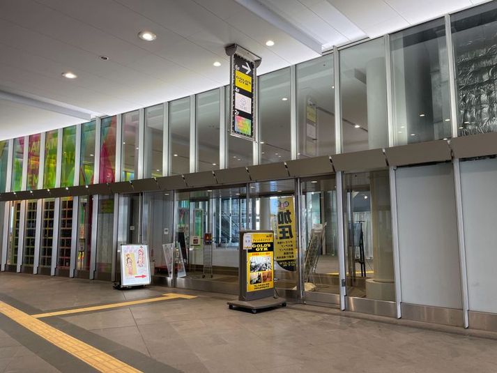 268-03 - テレキューブ　さいたまスーパーアリーナ　2Fエントランス