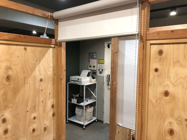 【R-３】格安！１名_スクリーン付き個室ブース_神戸駅前スキマ - 神戸駅前コワーキングスペース Suki_ma（スキマ）