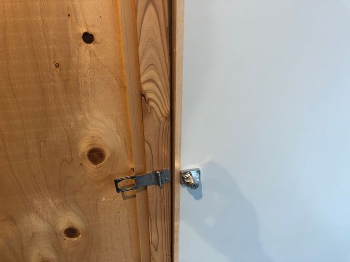 【R-１０】１名_鍵付き個室ブース_神戸駅前スキマ - 神戸駅前コワーキングスペース Suki_ma（スキマ）