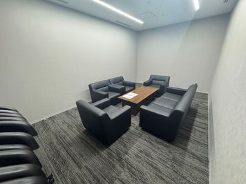 YUI NOS 貸し会議室【Room(7)】の室内の写真