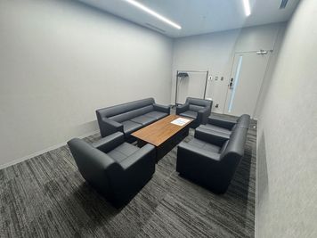 YUI NOS 貸し会議室【Room(7)】の室内の写真