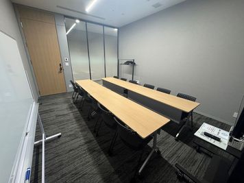 YUI NOS 貸し会議室【Room(1)】の室内の写真