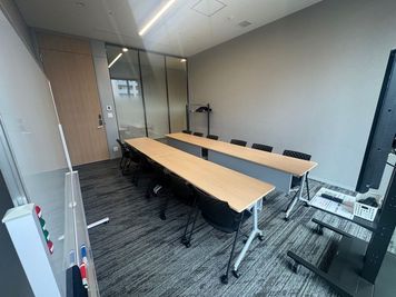 YUI NOS 貸し会議室【Room(1)】の室内の写真