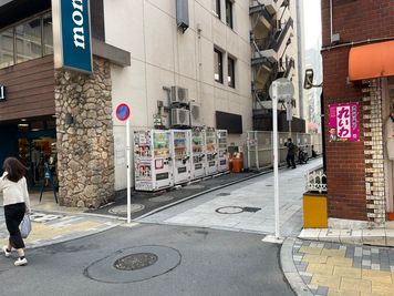 マック通り過ぎて最初の角を右へ - THビル2階Aルーム 多目的スペース（会議室、セミナールーム、ダンススタジオ）のその他の写真