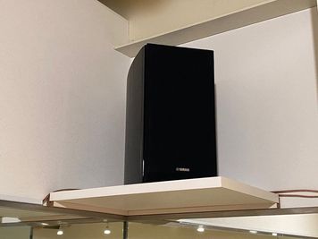 スピーカーは３つ接続してあります。 - レンタルスタジオPiatto獨協大学前駅前店の設備の写真