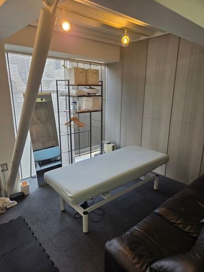 脱毛マシン&電動式ベッド完備【脱毛シェアサロン】 - 業務用脱毛マシン完備【脱毛サロン】