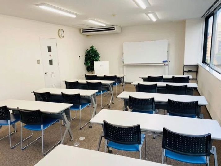 6C - オフィスパーク伏見サカエ22会議室