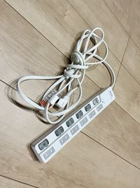 テーブルタップ（タコ足延長コード）のご用意もあります。 - 豊橋市電沿いのレンタルスペース「シデンマエ」 豊橋市電・前畑電停から徒歩1分のレンタルスタジオ「シデンマエ」の室内の写真