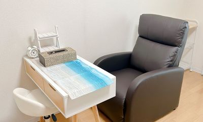 ネイルやまつエクにご利用いただけます。 - Nohea Beauty Spaceの室内の写真