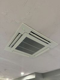 エアコンも新品で夏も冬も快適！ - 南林間駅徒歩２分！100平米超えの広々スペース！ 駅近で100平米を超える多目的スタジオ！の設備の写真