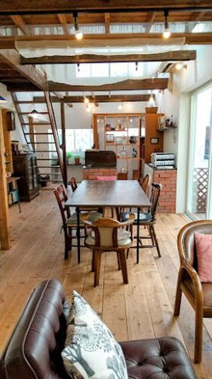 カフェ＆ギャラリー付きレンタルスペース - KATACHI