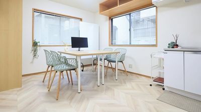 東大前徒歩5分💎会議や対面・リモートでの打ち合わせに最適な貸し会議室🌟Wi-Fi・モニター・ホワイトボード完備 - 東大前｜貸し会議室