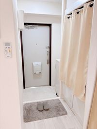 期間限定10％OFF | 完全個室  |  wifi無料 銀座7丁目シンプル内装のワンルームの室内の写真