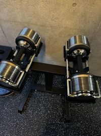 可変式ダンベル - B･B Personal GYM パーソナル＆レンタルジムの設備の写真