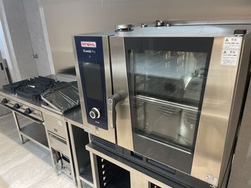 Kitchen Stadio 62 プロ仕様業務用設備付き、レンタルキッチンスタジオの室内の写真