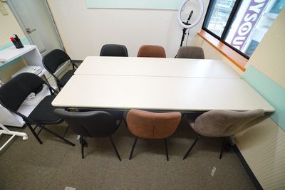 【スカイラークビル貸会議室】 スカイラークビル4階小貸会議室 Room8の室内の写真