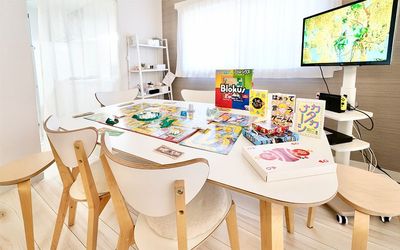 白を基調としたキレイなお部屋『コットン』 大宮レンタルスペース『コットン』の室内の写真